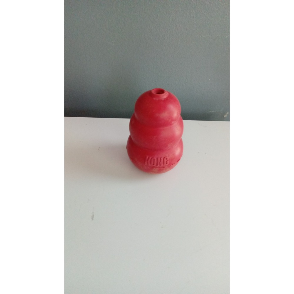KONG Classic Dog Toy Durable Chew Treat Dispenser Puppy Teething Red